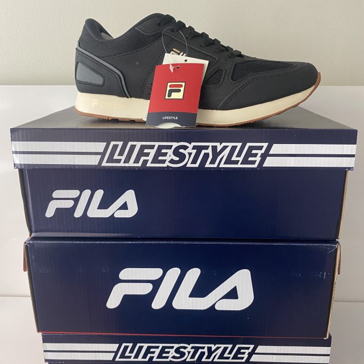 ZAPATILLA FILA MUJER CLASSIC RUNNER SL NEGRA